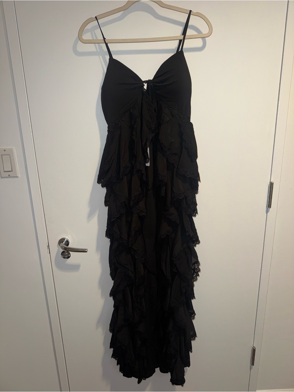 Muy Muy Open Front Maxi Tiered Lace Top NWT